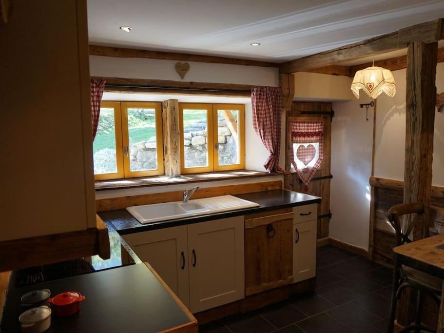 La Grange De Pimberty - Beautiful Apartments 27 Miles From Geneva Vailly 外观 照片